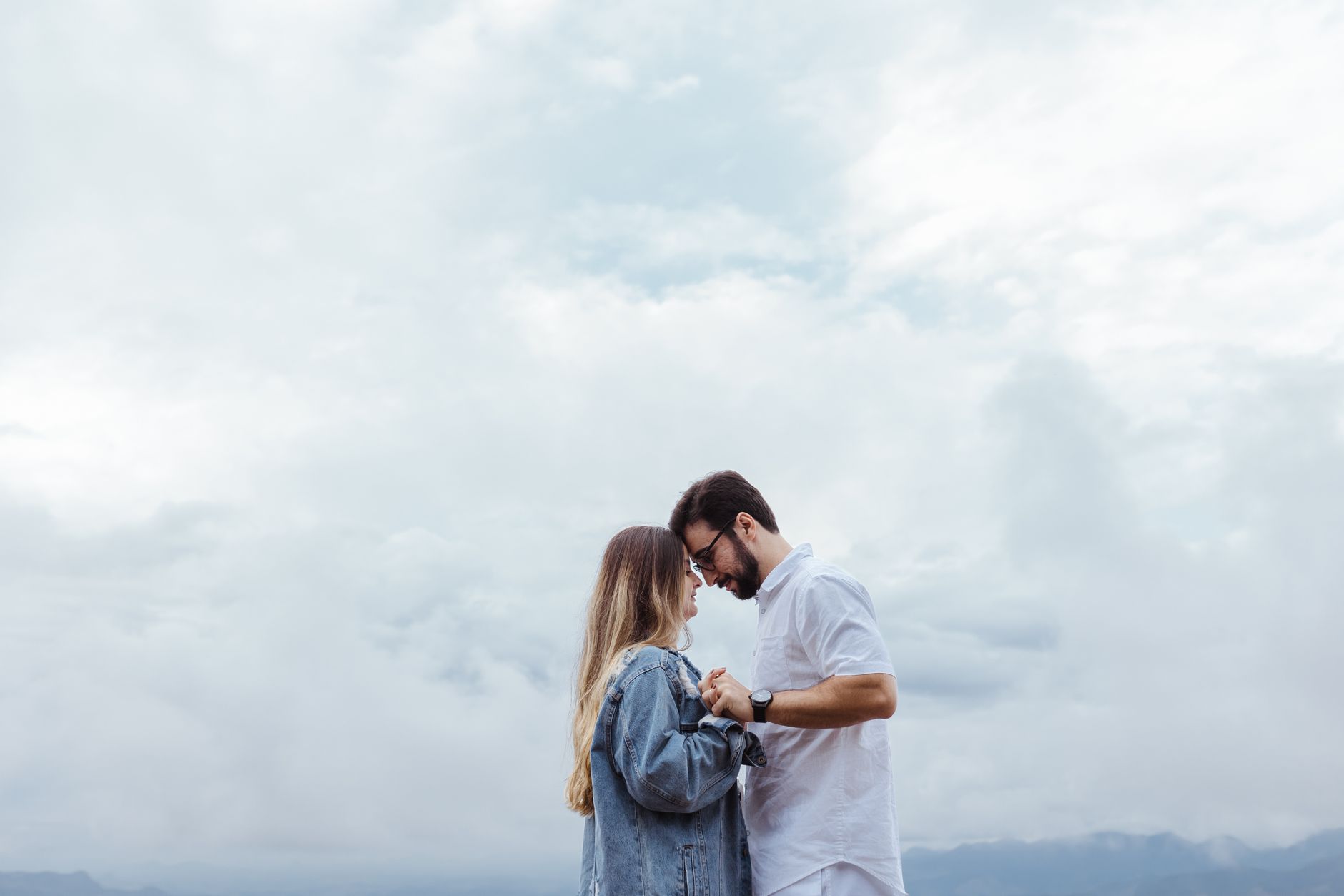 Couple enlacé