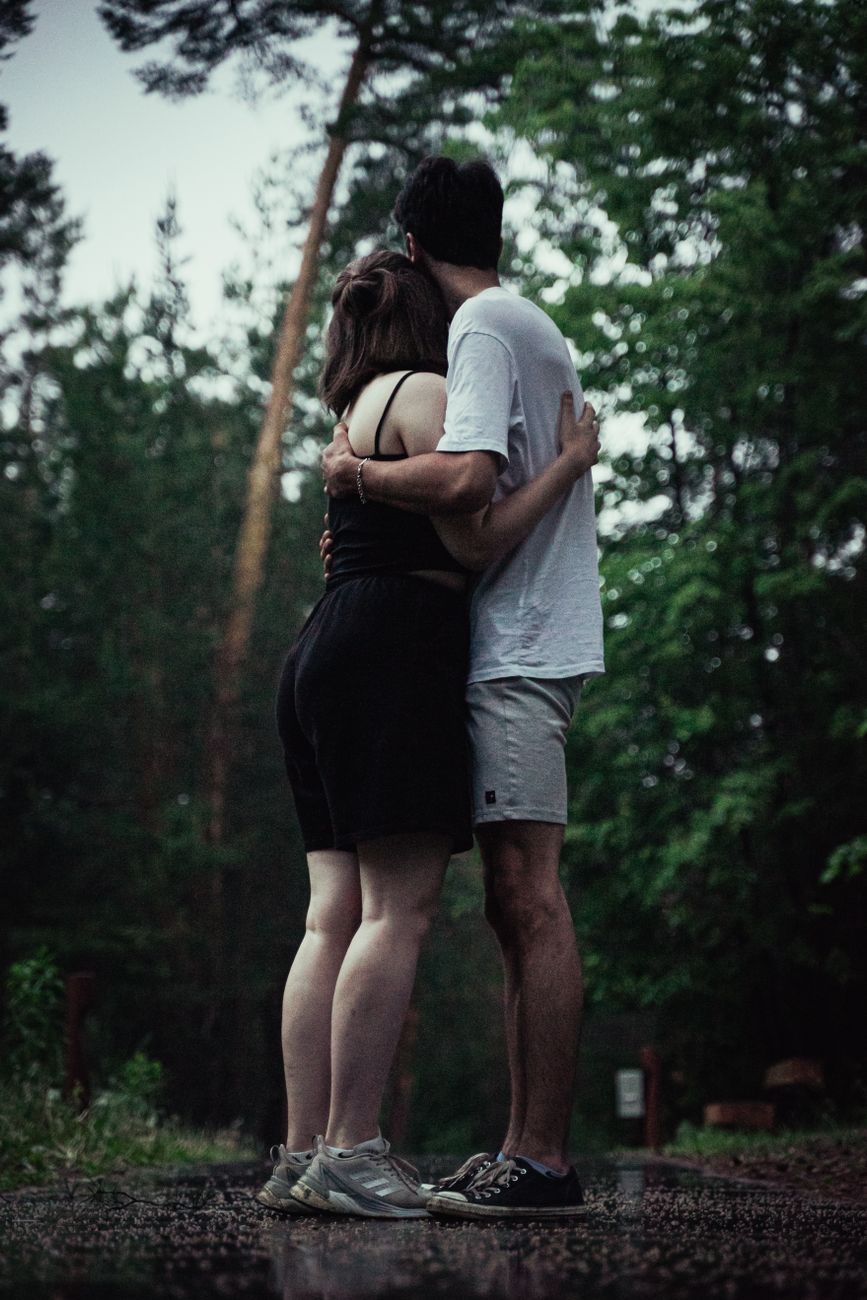 Couple enlacé